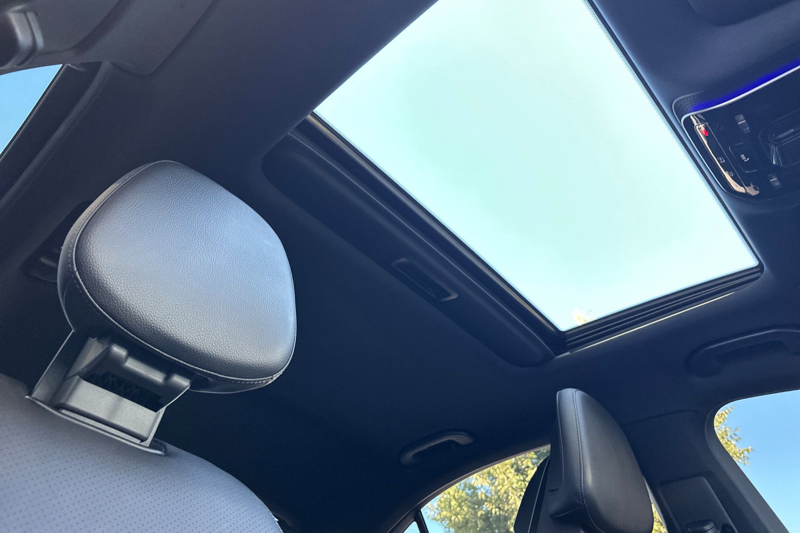 Certified 2023 Mercedes-Benz C 300 Sedan image 16