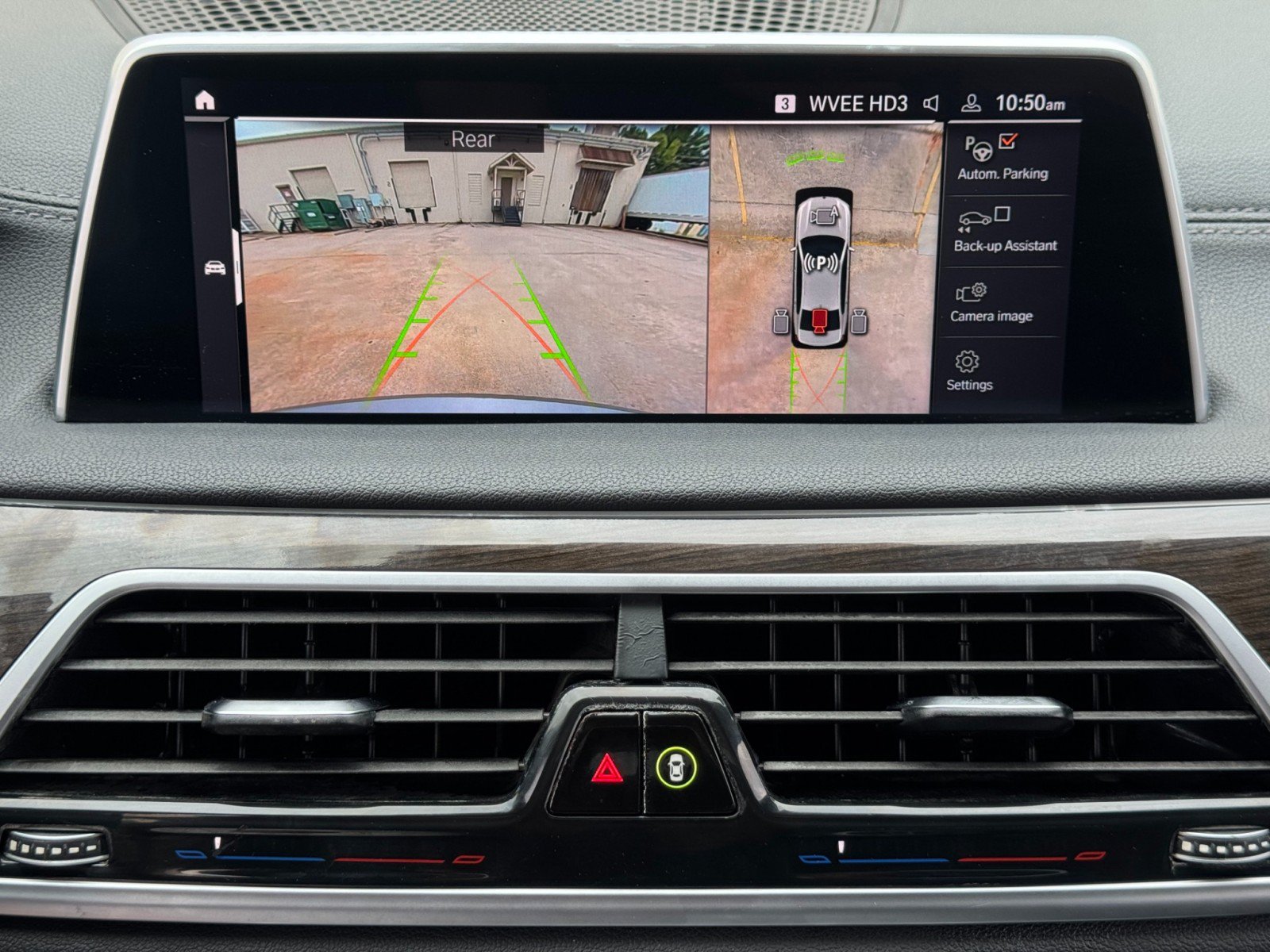 Used 2022 BMW 740i w/ M Sport Package RWD image 30