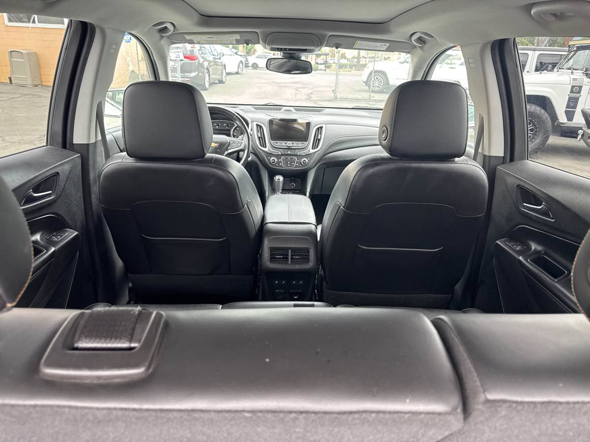 Used 2018 Chevrolet Equinox Premier FWD image 9
