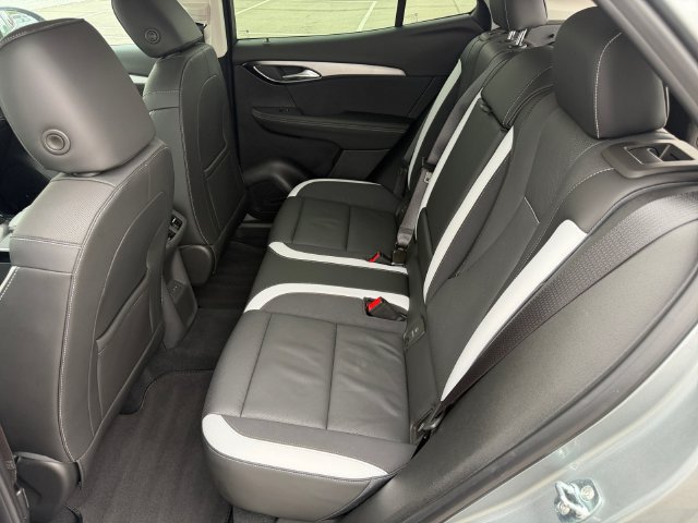 Used 2024 Buick Envision Sport Touring AWD/4WD image 18