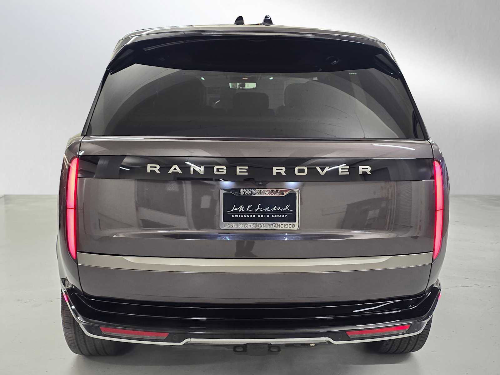 New 2026 Land Rover Range Rover SE image 4