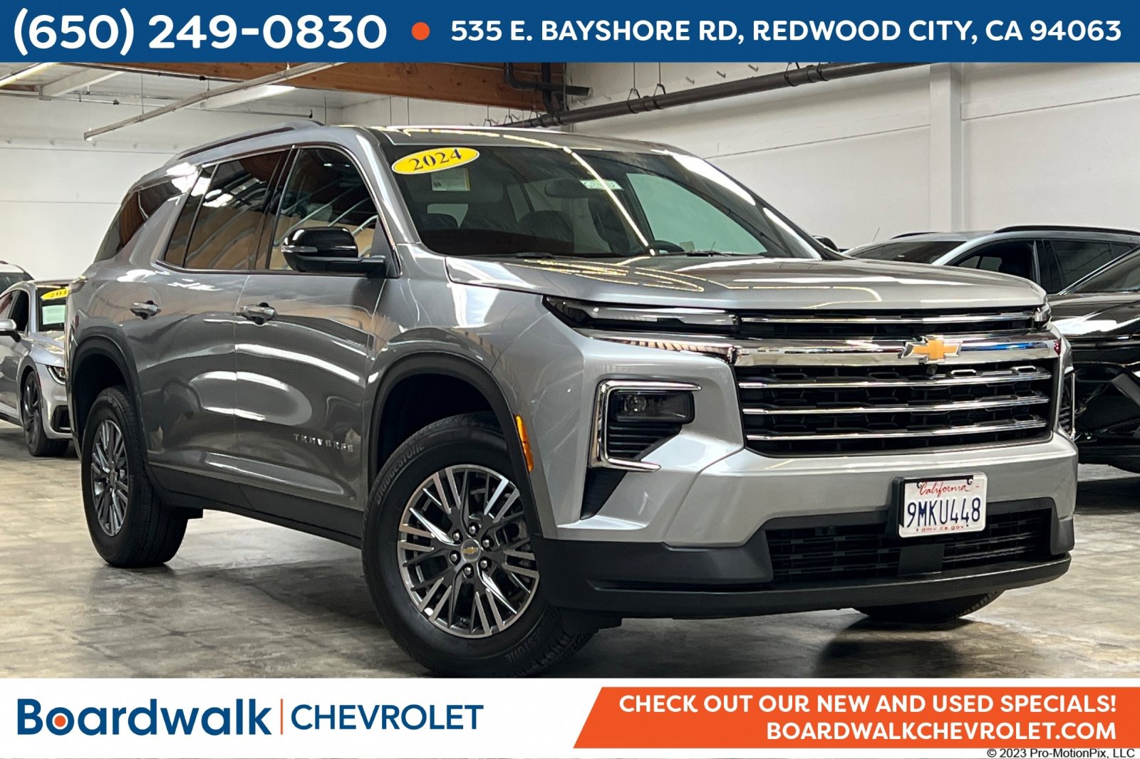 Used 2024 Chevrolet Traverse LT