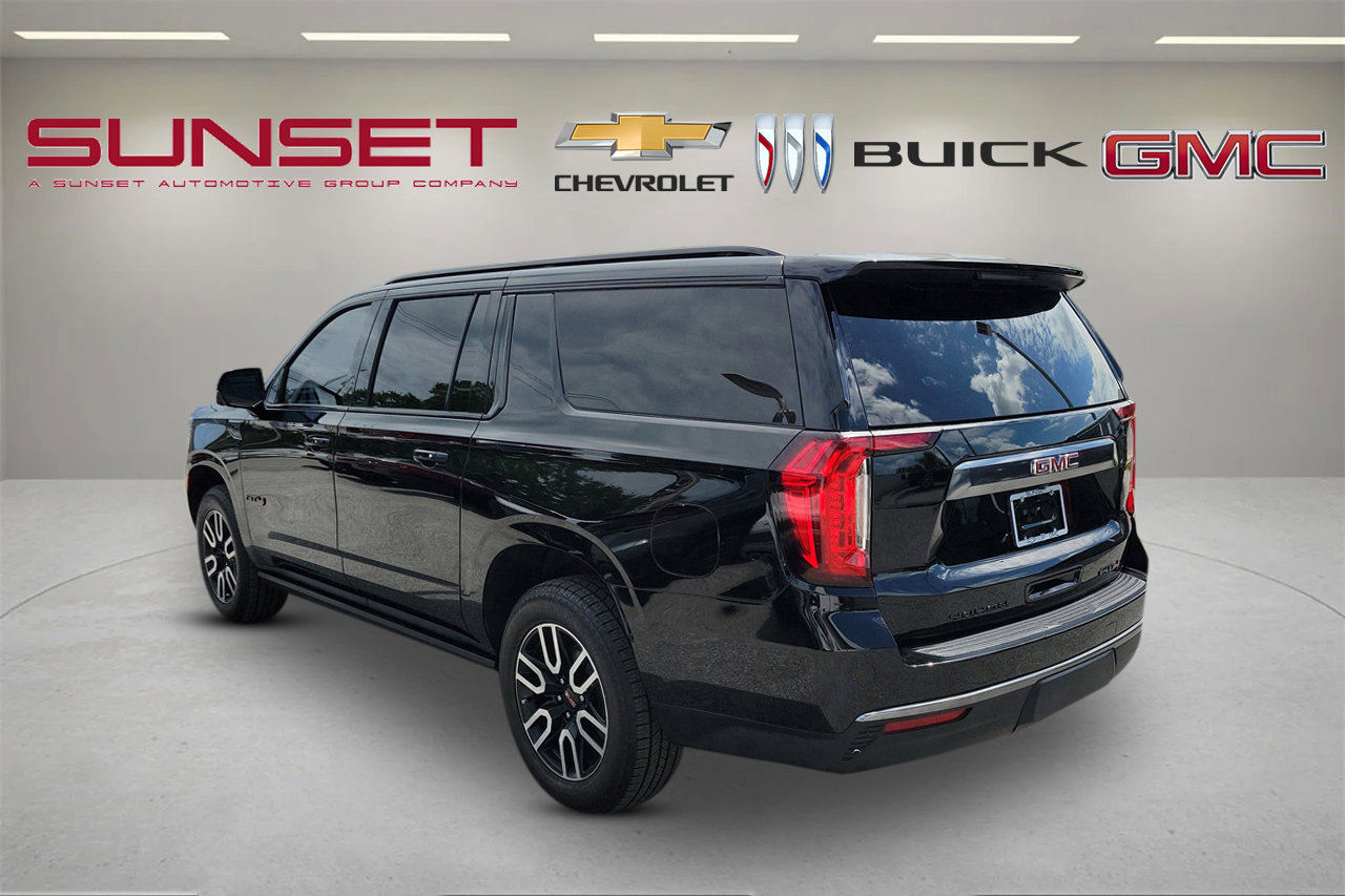 Certified 2023 GMC Yukon XL AT4 w/ AT4 Premium Plus Package AWD/4WD image 6