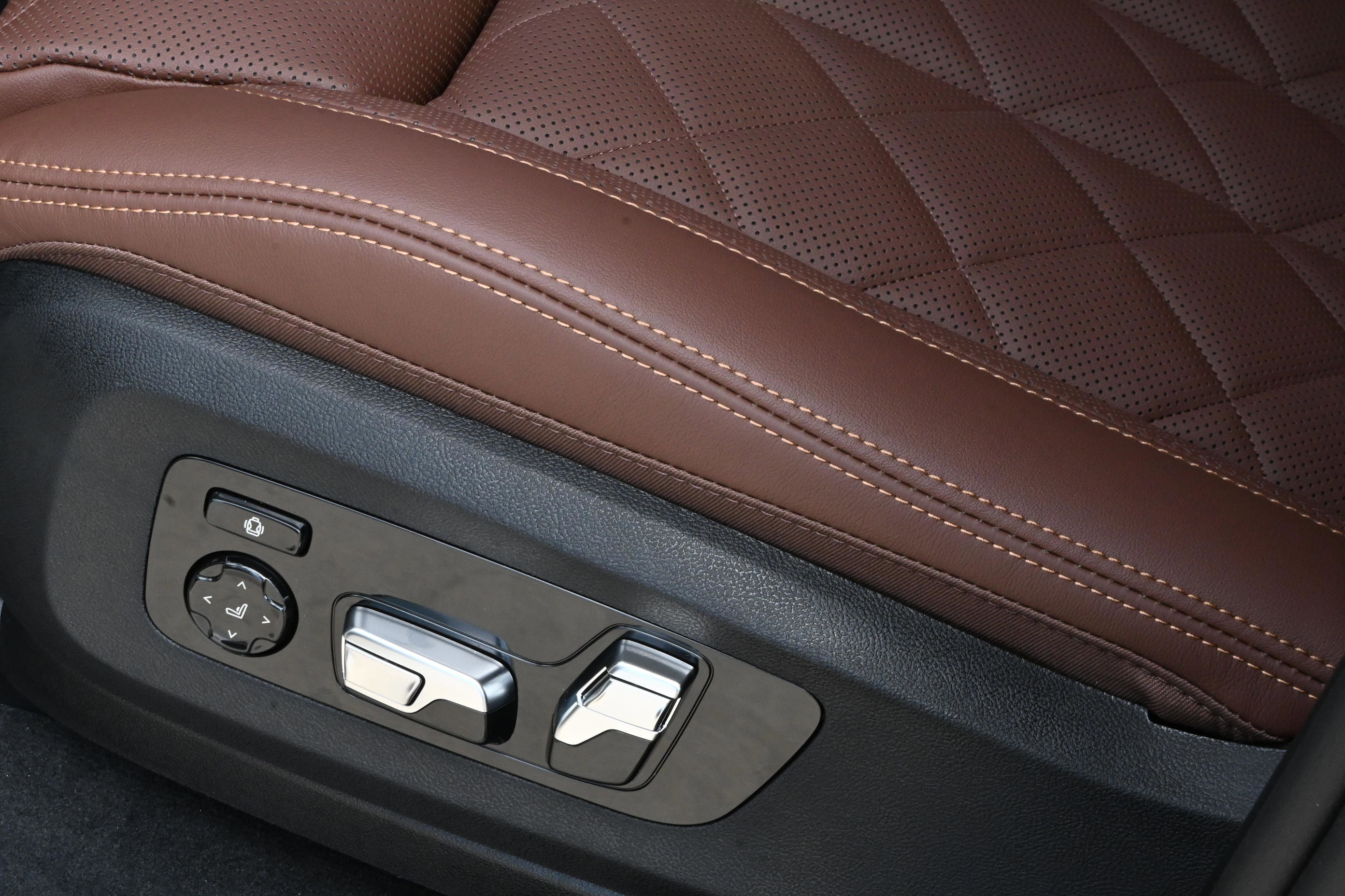 New 2026 BMW X5 xDrive40i AWD/4WD image 25