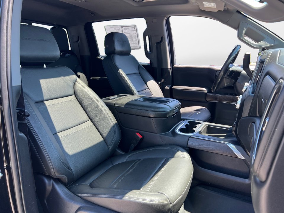 Used 2021 GMC Sierra 1500 Denali w/ Denali Ultimate Package AWD/4WD image 9