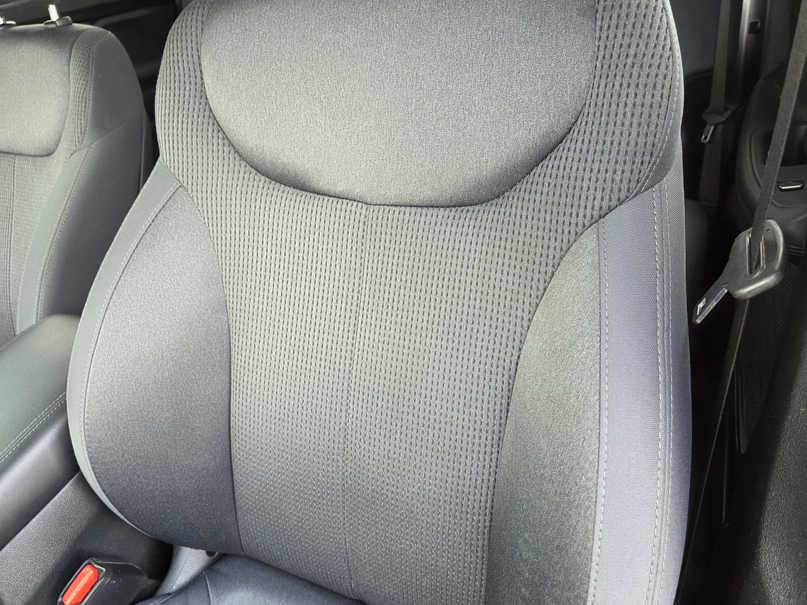 Used 2019 Hyundai Santa Fe SE image 14