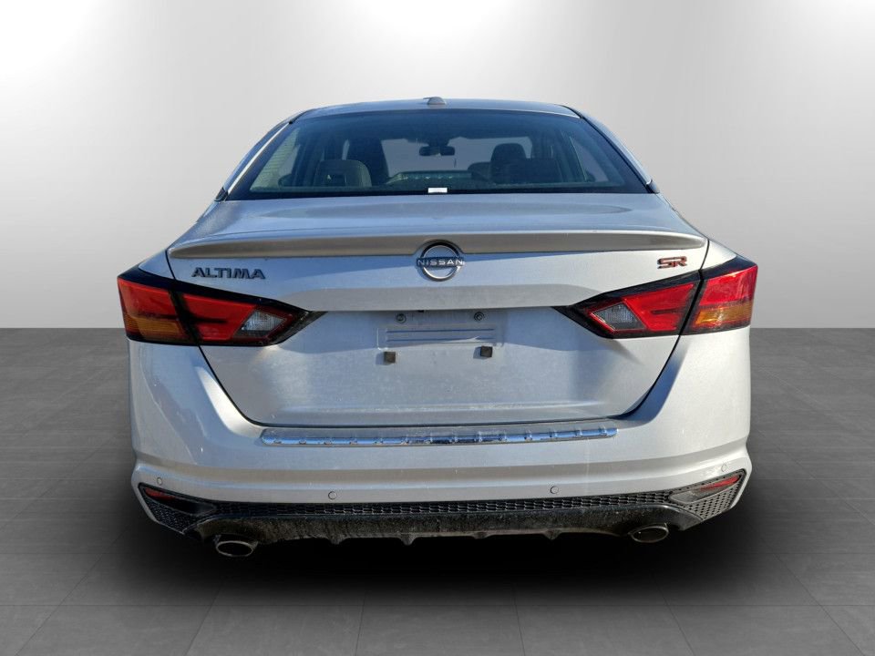 Used 2023 Nissan Altima 2.5 SR image 8