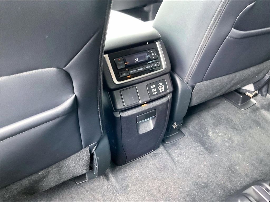 Used 2023 Subaru Ascent Limited AWD/4WD image 28