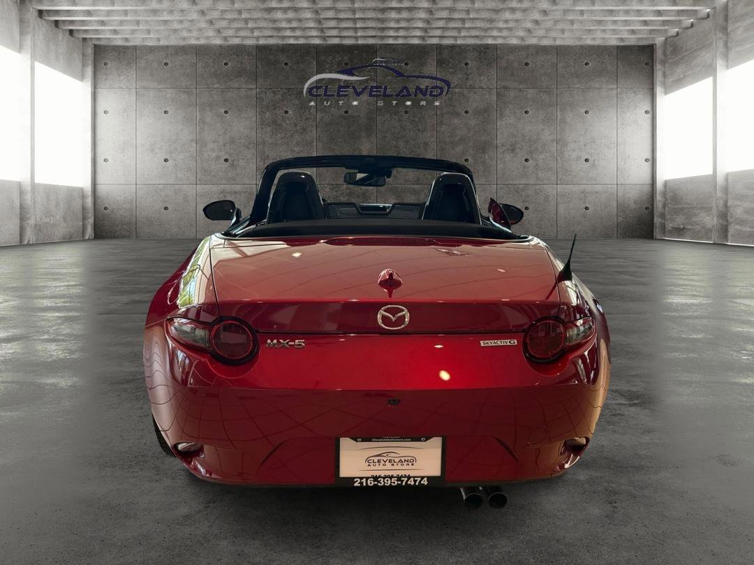 Used 2022 MAZDA MX-5 Miata Grand Touring RWD image 4