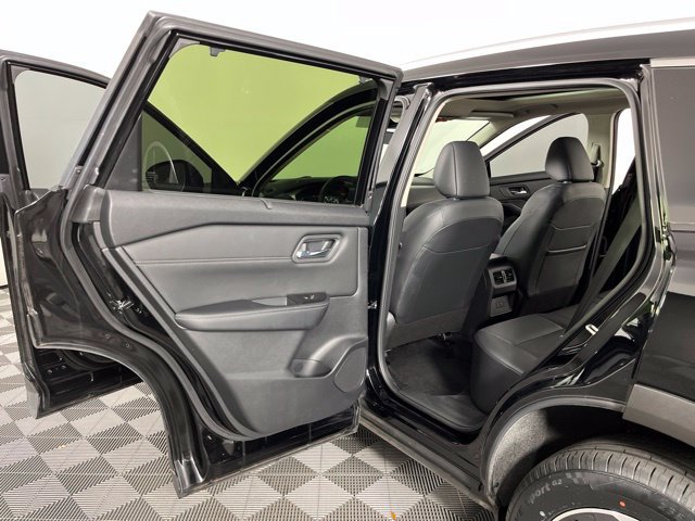 Used 2024 Nissan Rogue SV w/ SV Premium Package FWD image 42