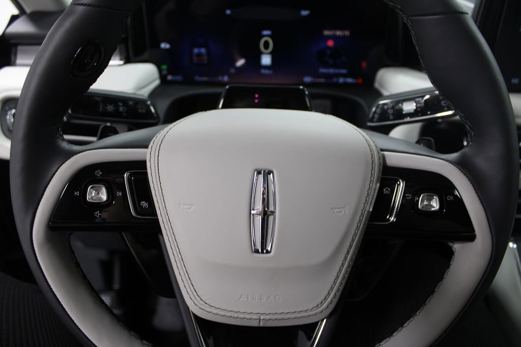 New 2026 Lincoln Aviator 2WD image 36