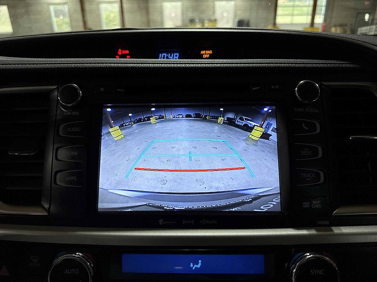 Used 2019 Toyota Highlander XLE image 27