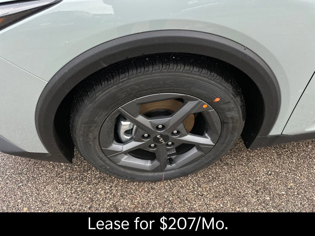 New 2025 Kia K4 LXS image 33