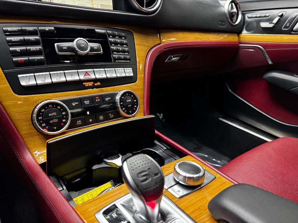 Used 2016 Mercedes-Benz SL 550 image 39