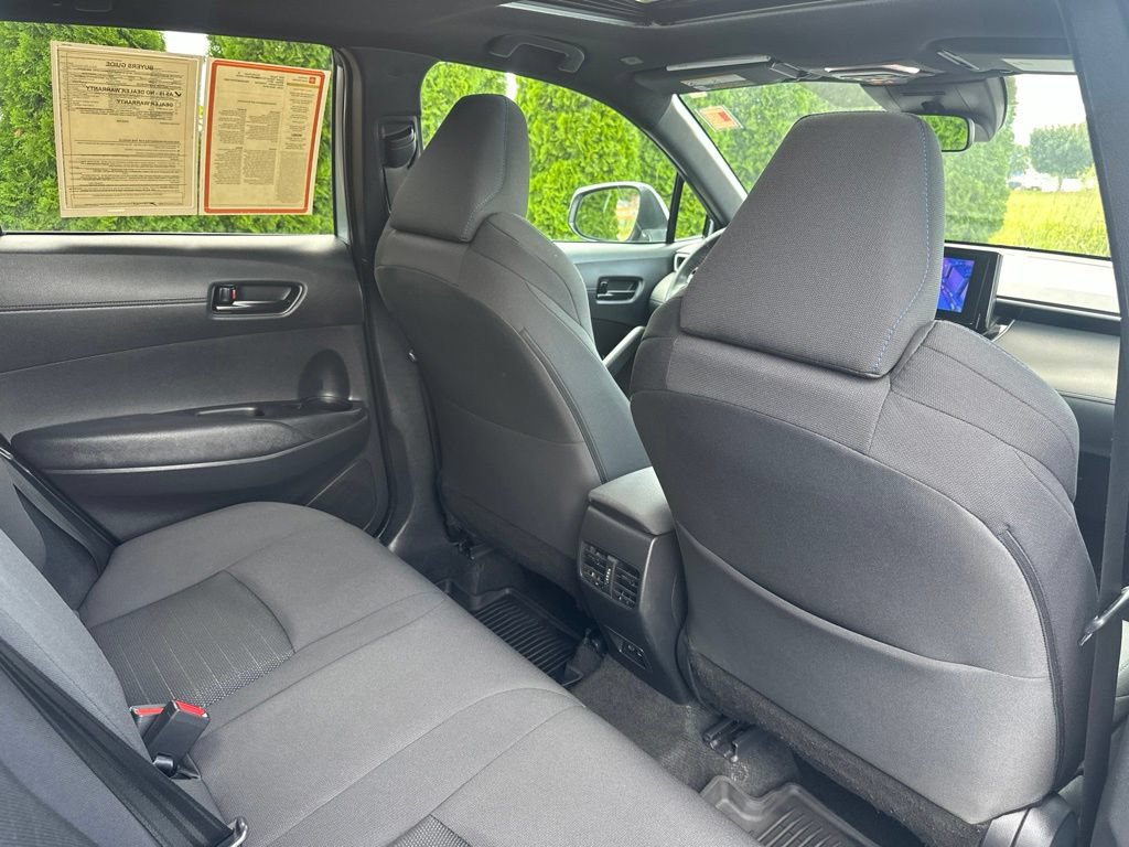 Certified 2023 Toyota Corolla Cross AWD Hybrid w/ Moonroof Package image 33