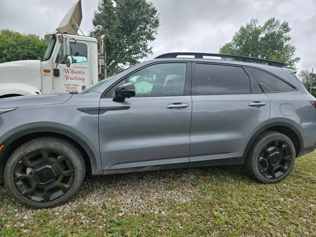 Used 2025 Kia Sorento SX