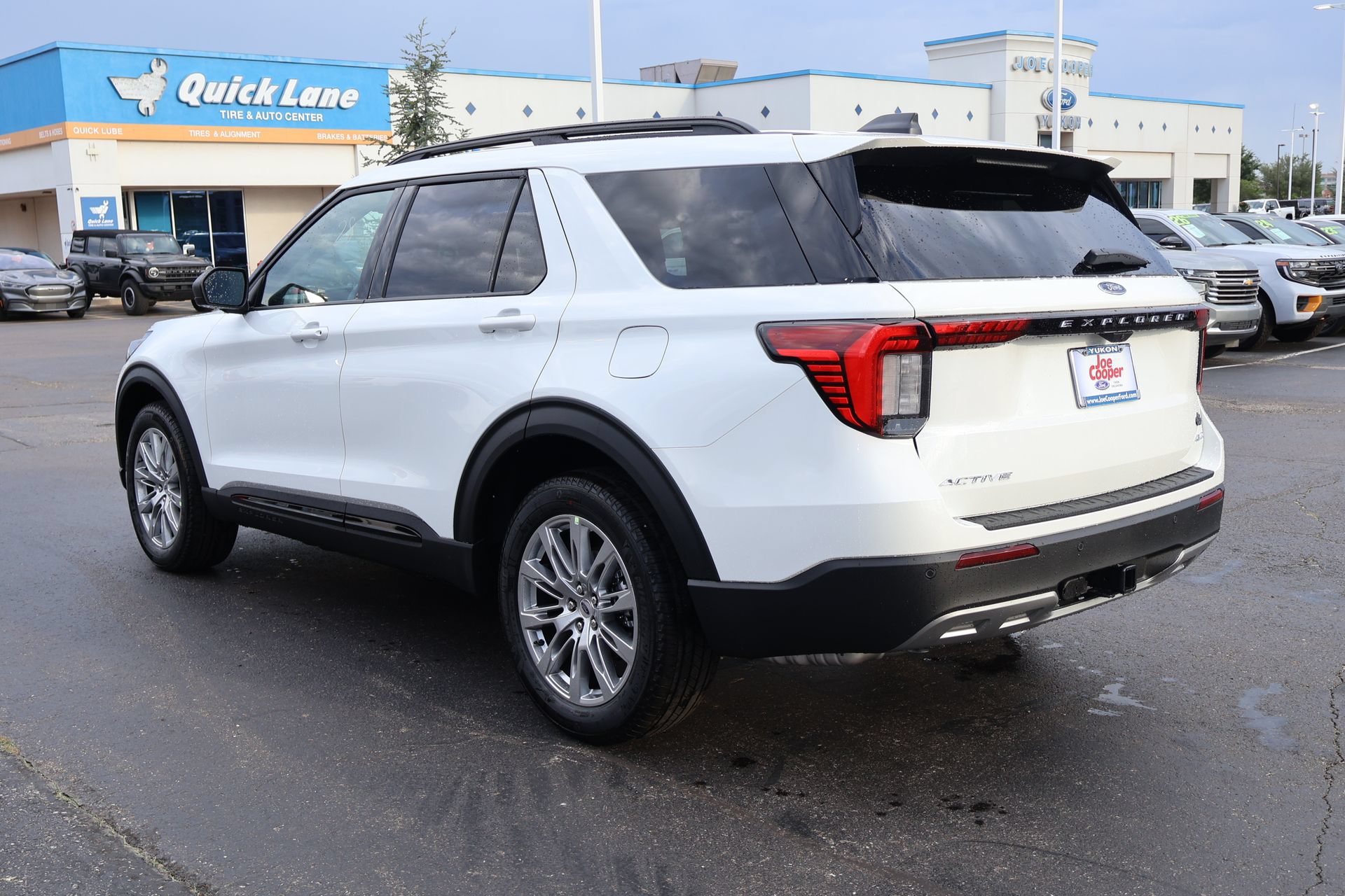 New 2026 Ford Explorer Active w/ Active Comfort Package AWD/4WD image 24