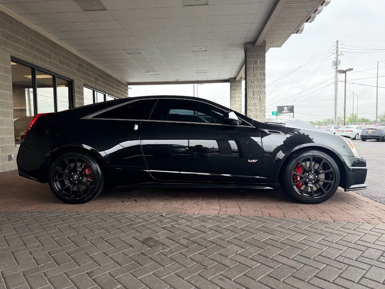 Used 2015 Cadillac CTS V RWD image 16