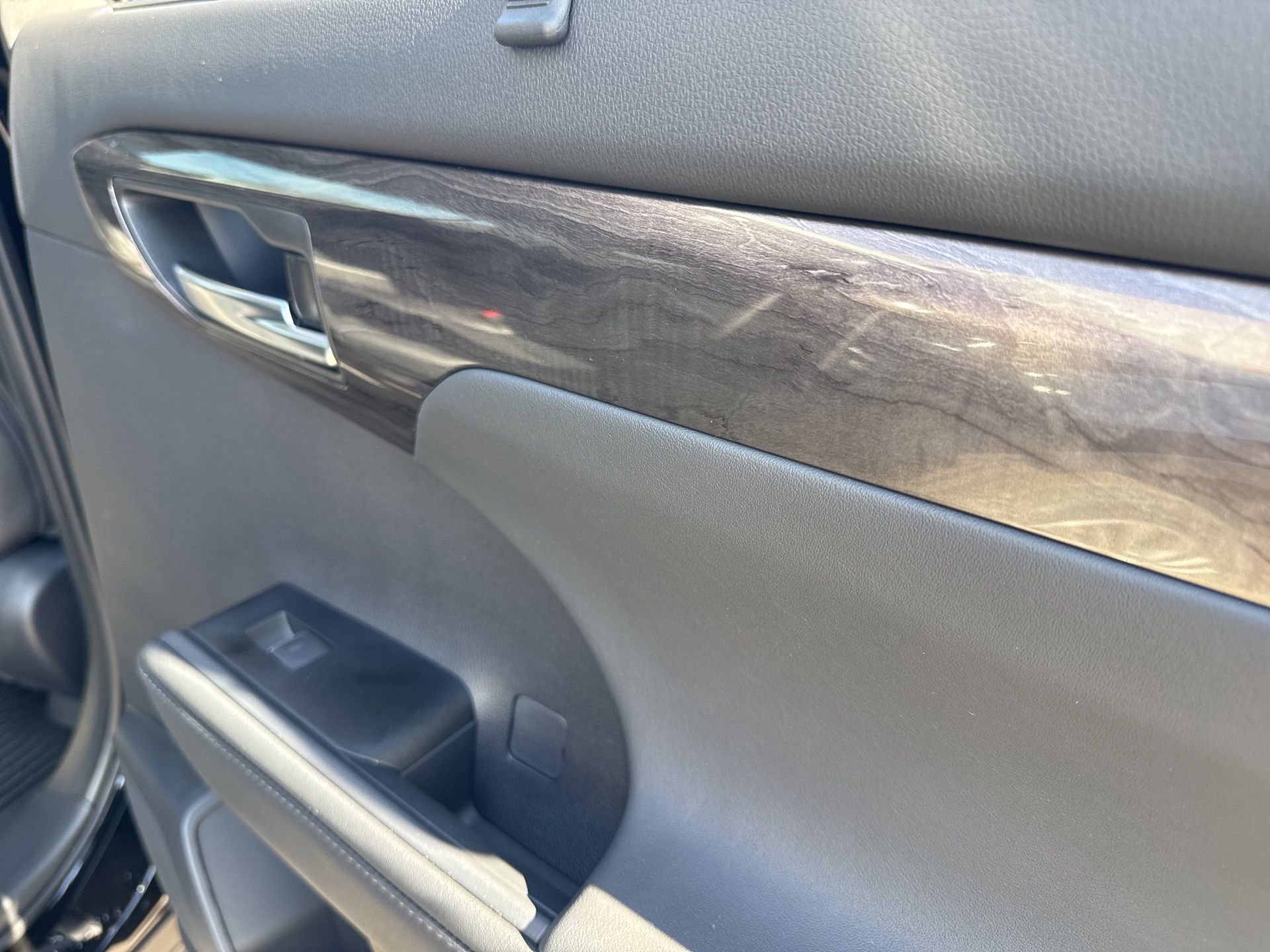 New 2026 Toyota Highlander Platinum image 19