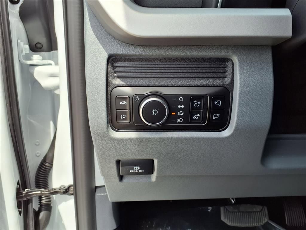 New 2026 Ford F350 XLT AWD/4WD image 19