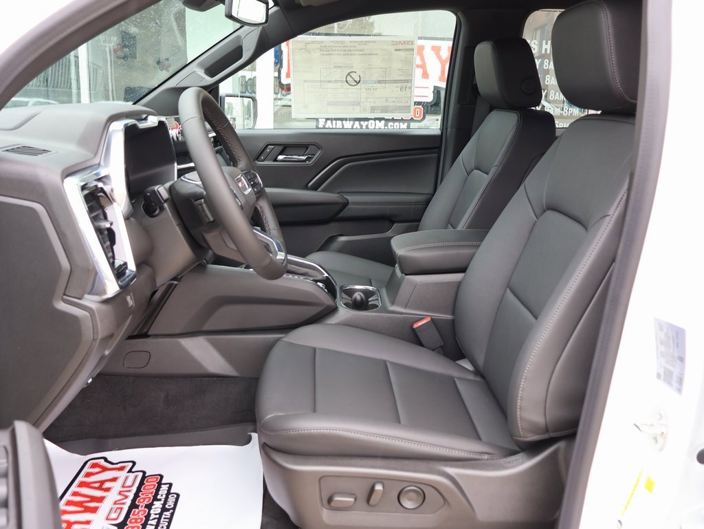 New 2025 GMC Canyon Elevation w/ Convenience Package image 14