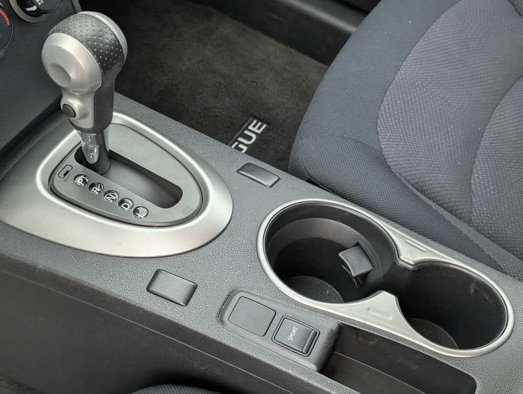 Used 2013 Nissan Rogue S w/ Special Edition Pkg FWD image 25
