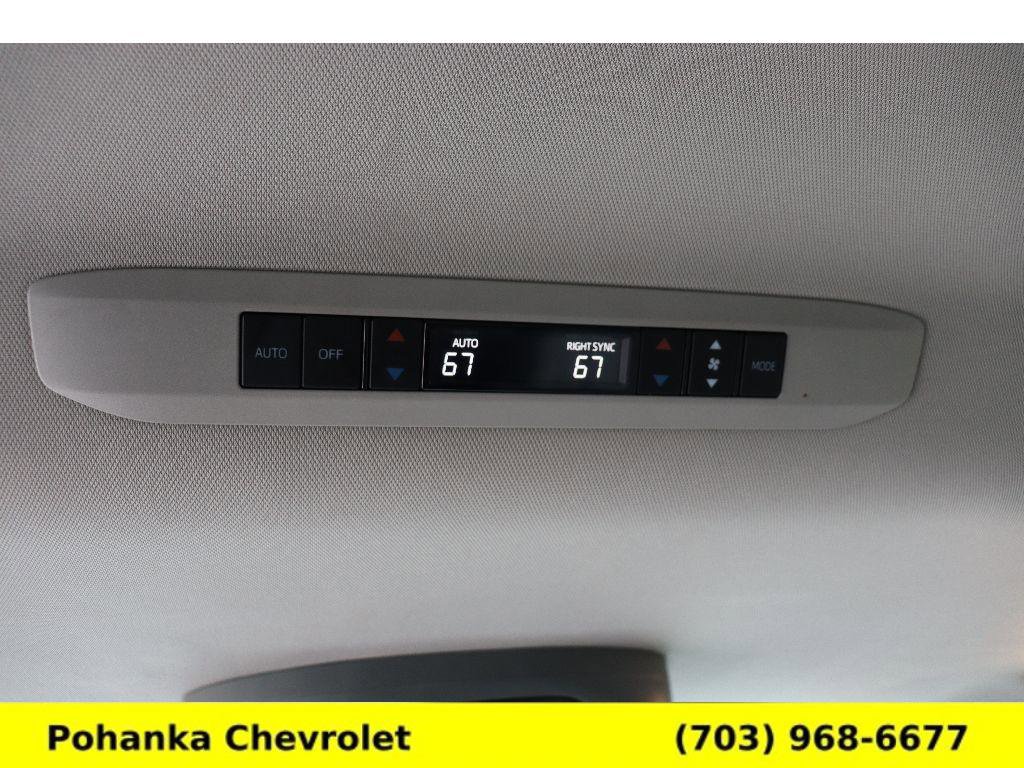 Used 2022 Toyota Sienna XLE image 27
