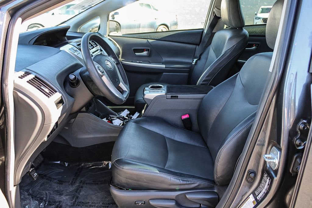 Used 2012 Toyota Prius V Five FWD image 17