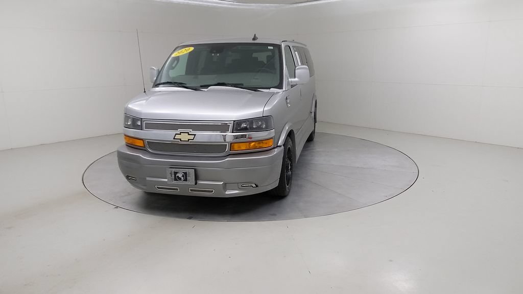 Used 2020 Chevrolet Express 2500 w/ Enhanced Convenience Package RWD image 7