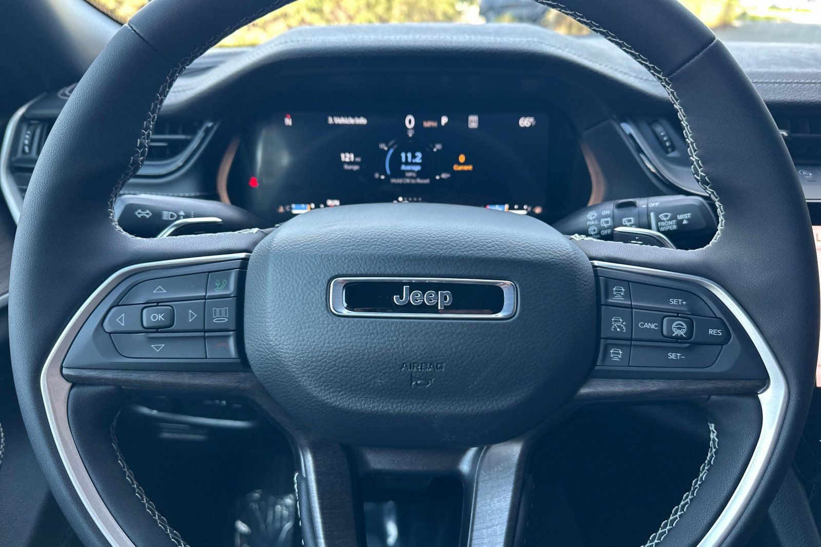 New 2026 Jeep Grand Cherokee Altitude AWD/4WD image 23