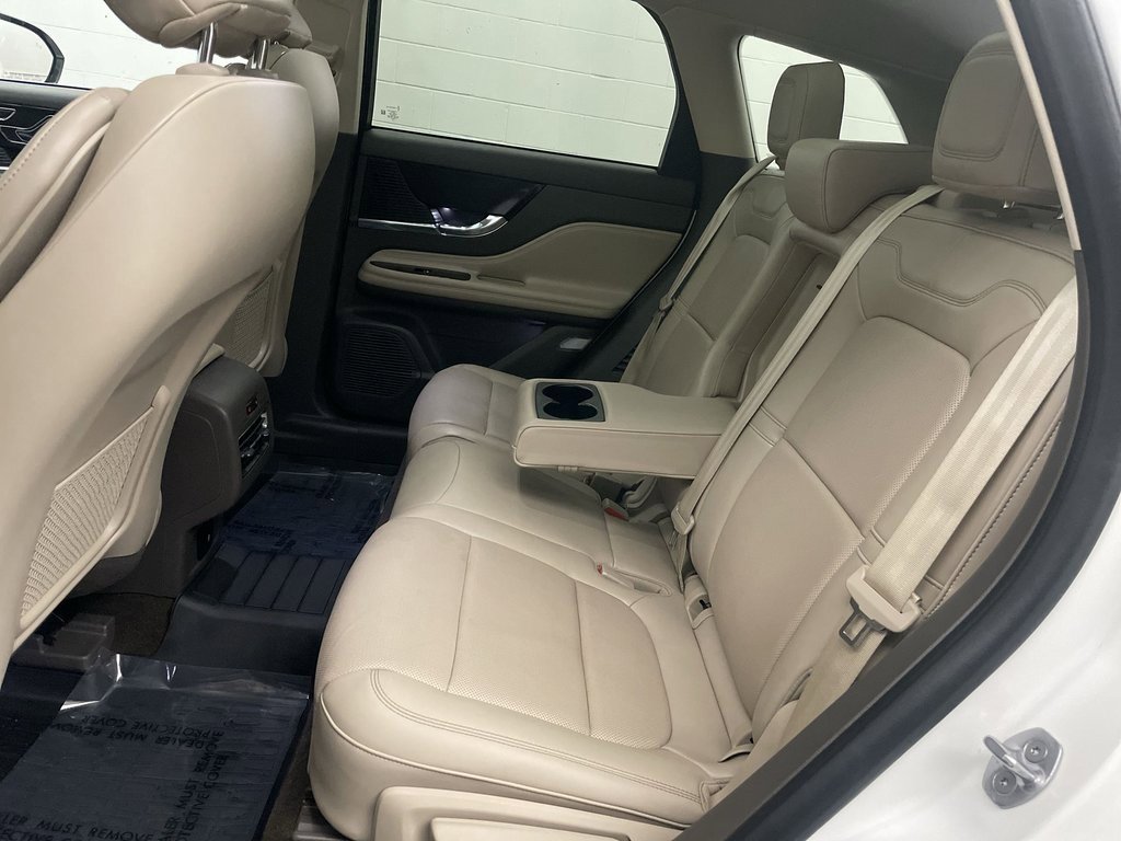 Used 2022 Lincoln Corsair Reserve w/ Equipment Group 201A image 19