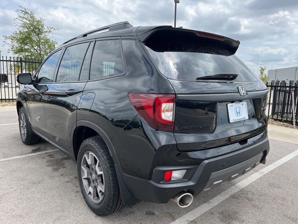 Certified 2023 Honda Passport TrailSport image 6