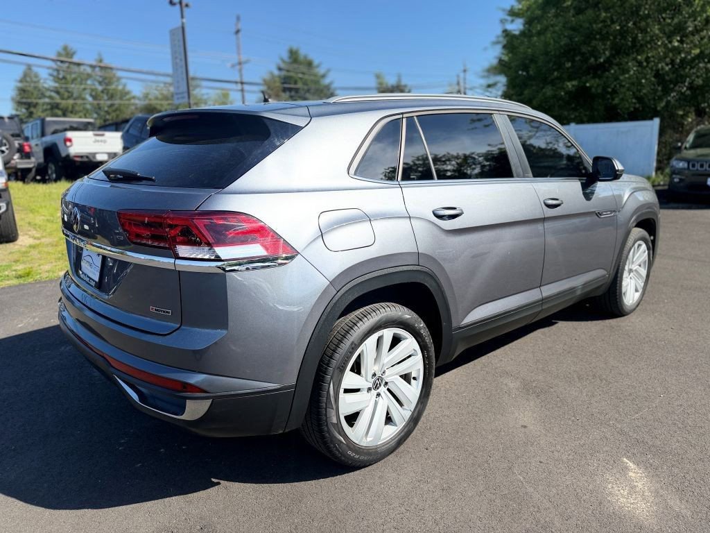 Used 2021 Volkswagen Atlas Cross Sport SE w/ Panoramic Sunroof Package AWD/4WD image 3
