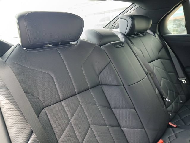 New 2026 BMW 760i xDrive w/ Executive Package AWD/4WD image 12