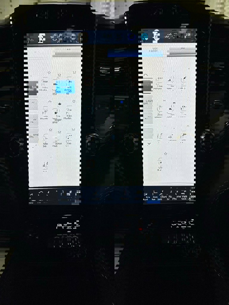 Used 2024 RAM 2500 Limited image 33