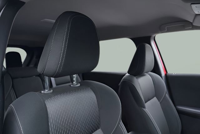 Used 2024 Mitsubishi Outlander ES image 17