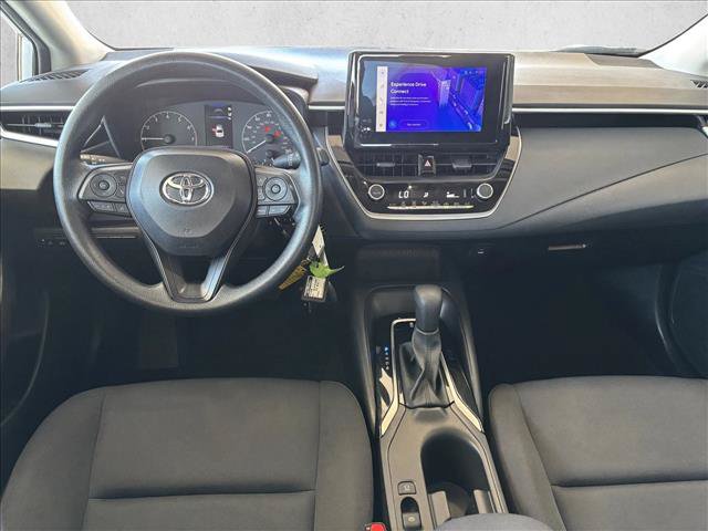 Used 2025 Toyota Corolla LE FWD image 11
