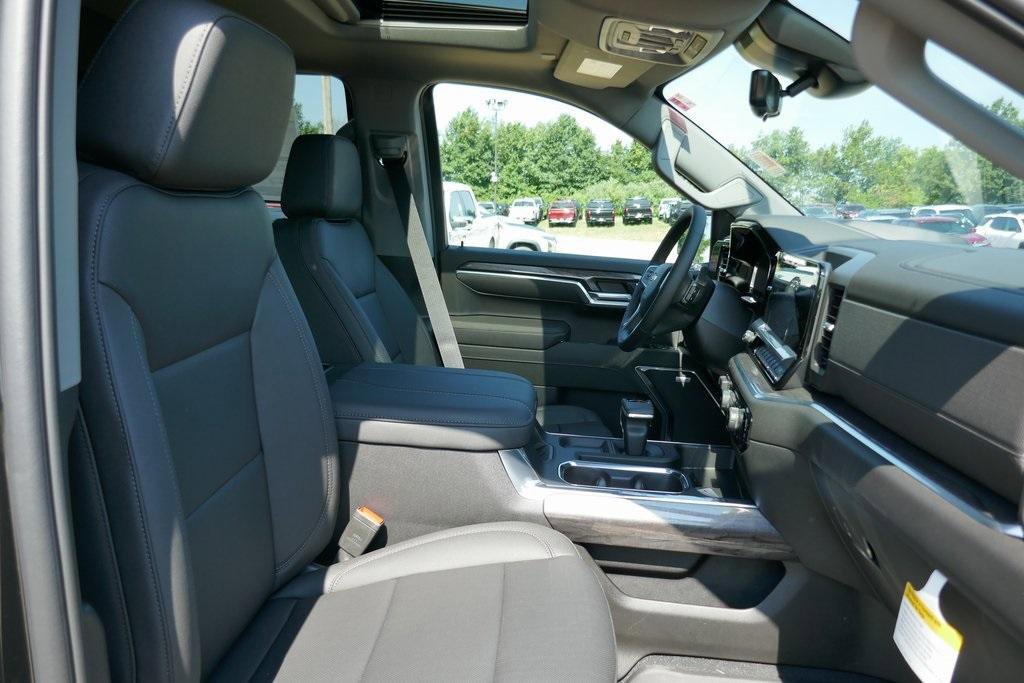 New 2026 Chevrolet Silverado 1500 LTZ w/ LTZ Premium Package image 9