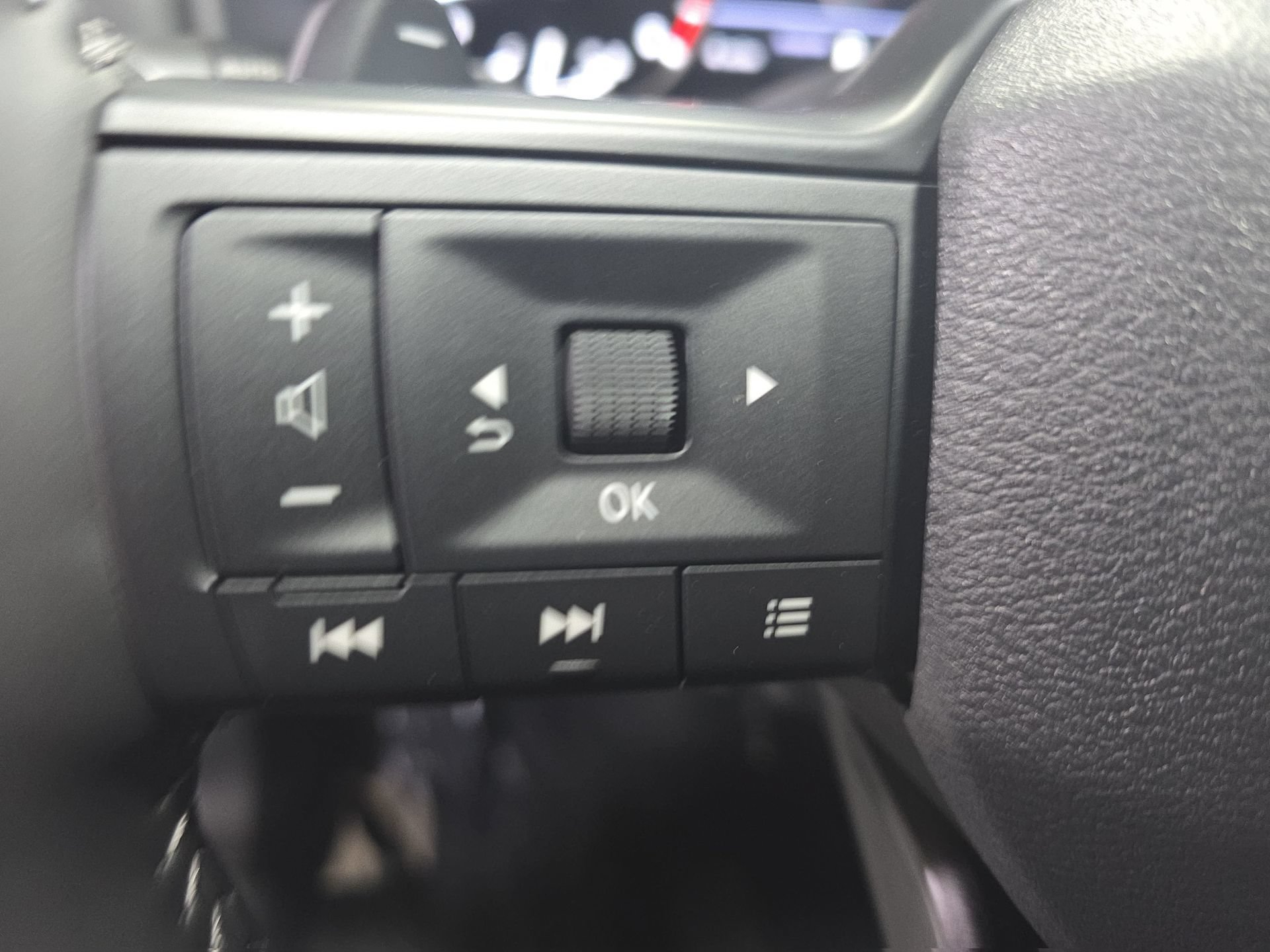 New 2026 Nissan Rogue SV w/ Cold Weather Package FWD image 17