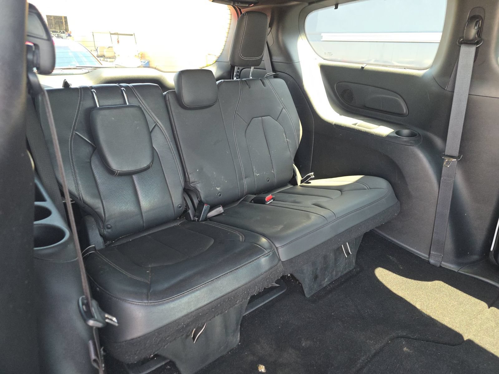 Used 2020 Chrysler Pacifica Touring-L Plus FWD image 14