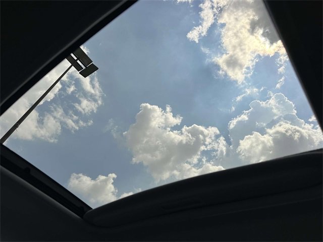 Used 2020 Chevrolet Camaro SS image 30