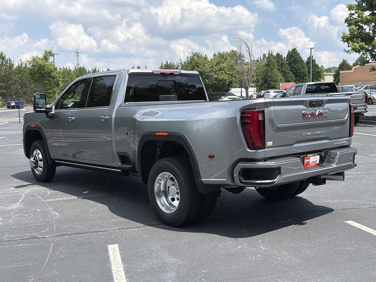 New 2026 GMC Sierra 3500 Denali w/ Denali Reserve Package AWD/4WD image 28
