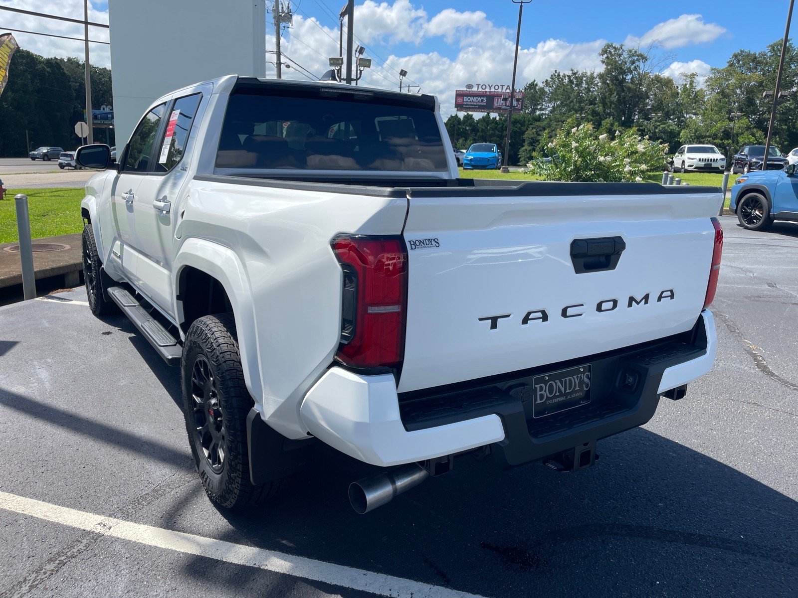 New 2026 Toyota Tacoma SR5 RWD image 11
