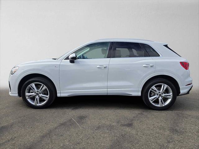 Certified 2024 Audi Q3 2.0T Premium w/ Convenience Package AWD/4WD image 6
