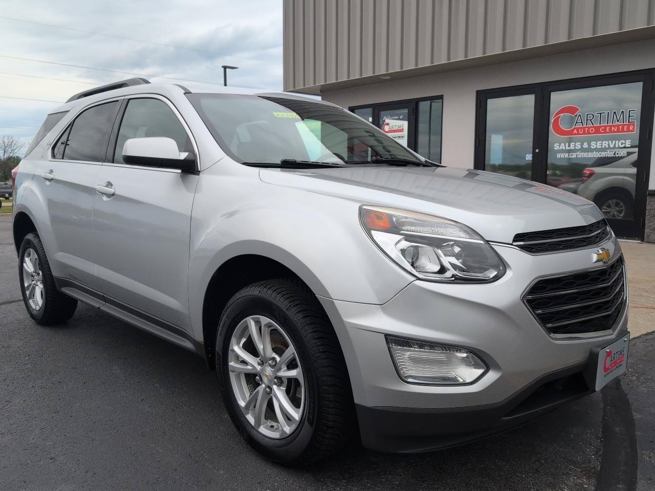 Used 2016 Chevrolet Equinox LT w/ Convenience Package AWD/4WD image 2