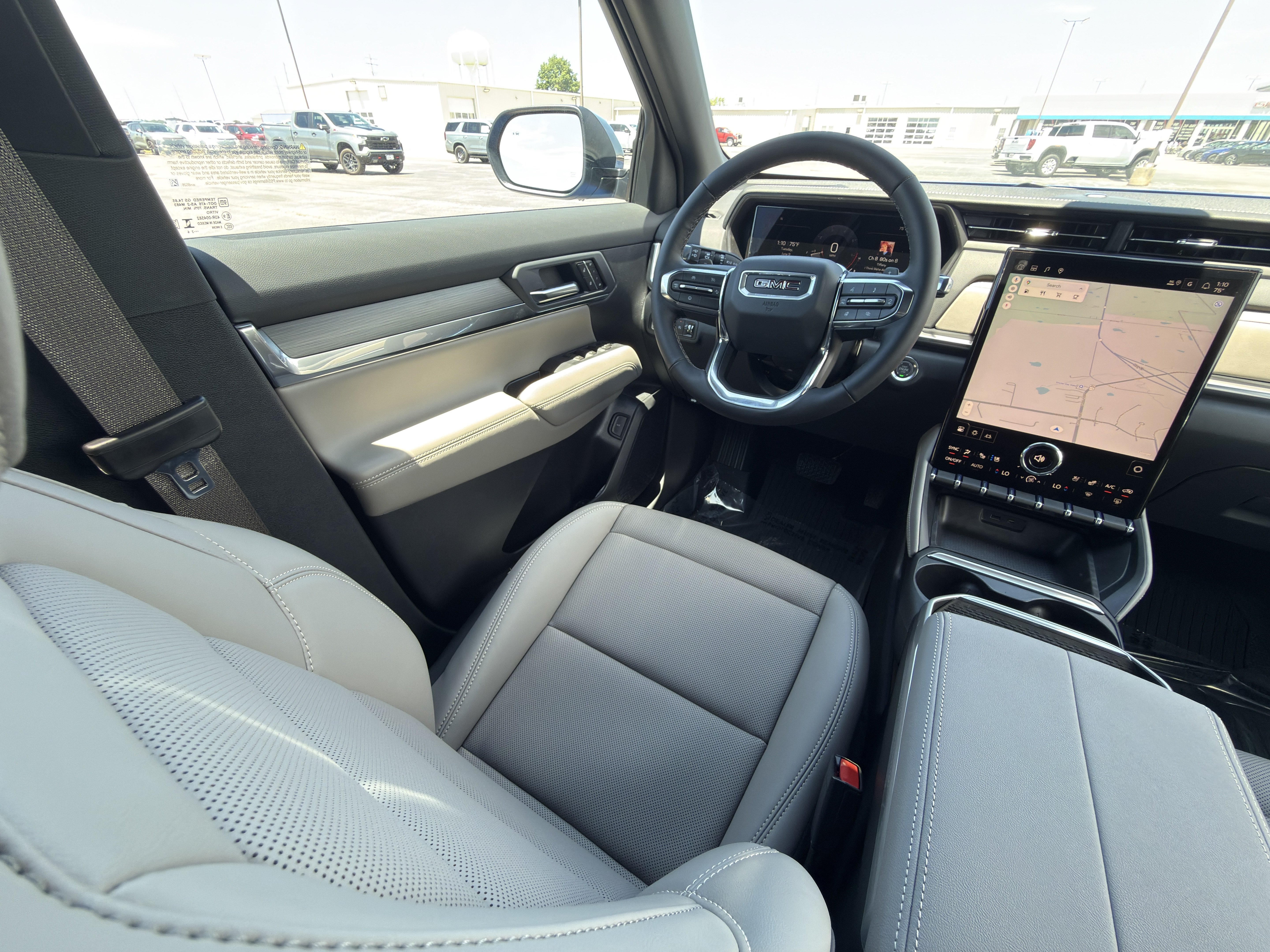 New 2026 GMC Terrain Elevation w/ Elevation Premium Package AWD/4WD image 16