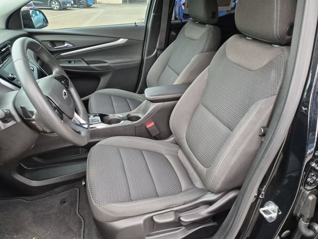Used 2023 Chevrolet Bolt EUV LT w/ Redline Edition FWD image 19