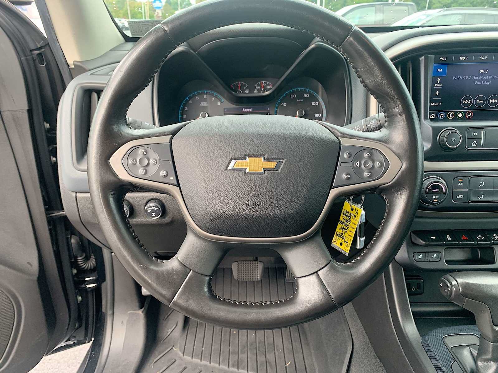 Used 2019 Chevrolet Colorado Z71 w/ Z71 Midnight Edition AWD/4WD image 11