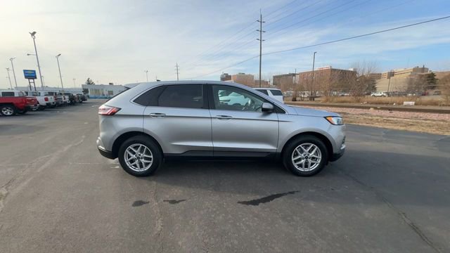 Used 2022 Ford Edge SEL image 9