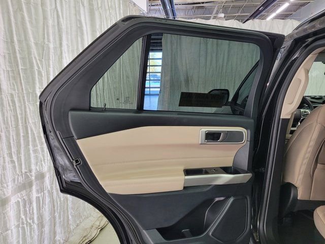 Used 2022 Ford Explorer XLT image 51